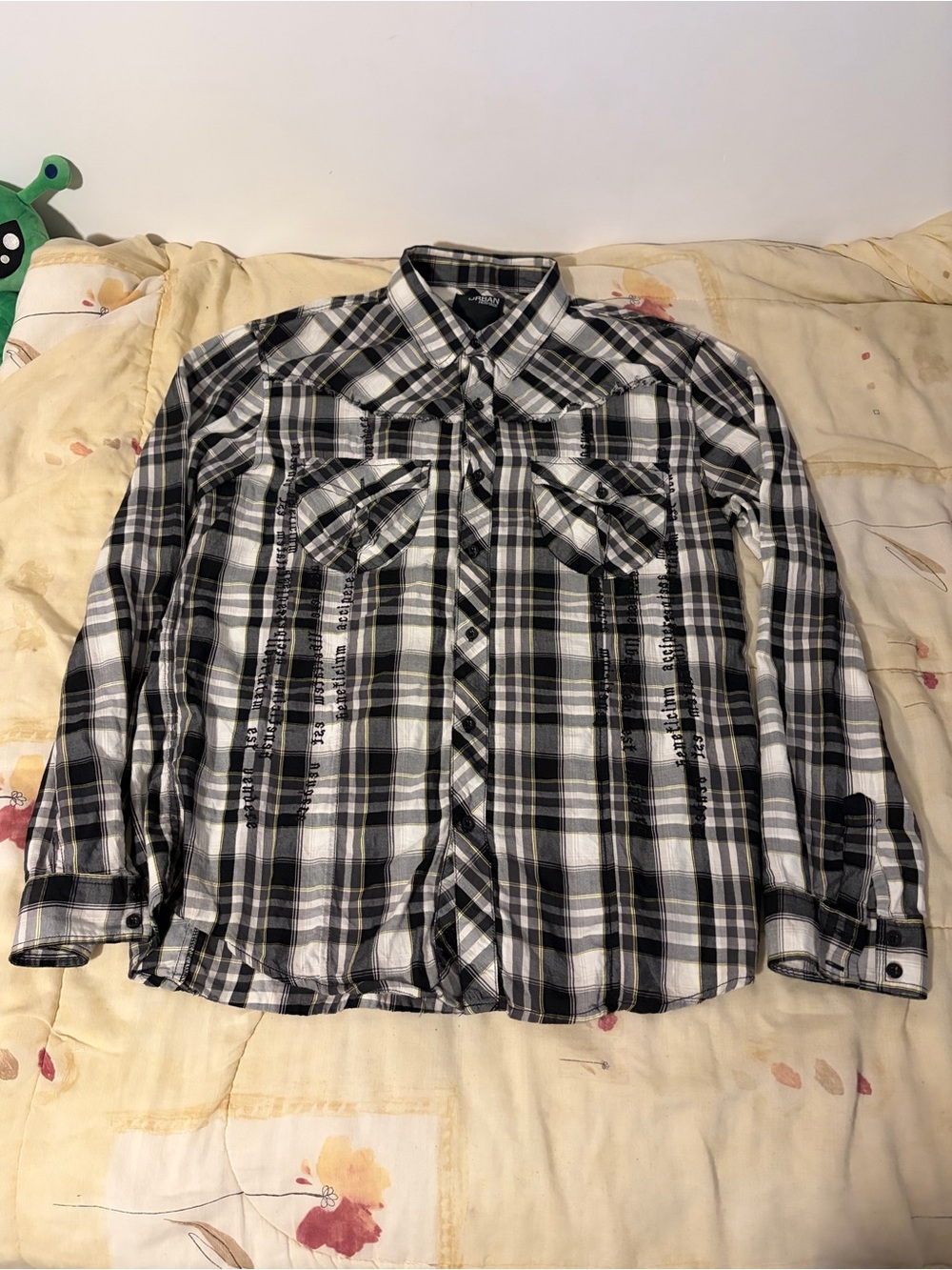 Urban heritage yellow plaid button up shirt embroidered (XL)